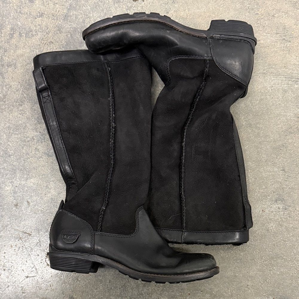 UGG Black Leather and Suede Boots